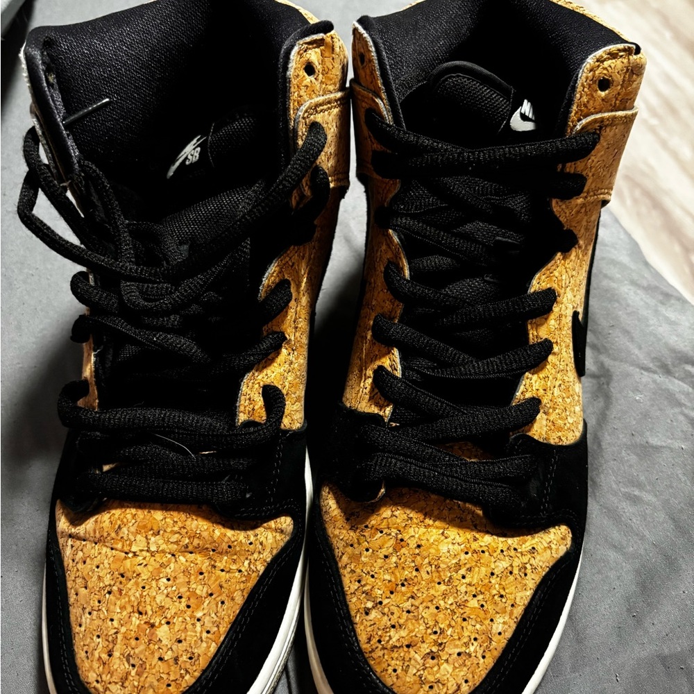 Nike SB Dunk Premium “Cork” High